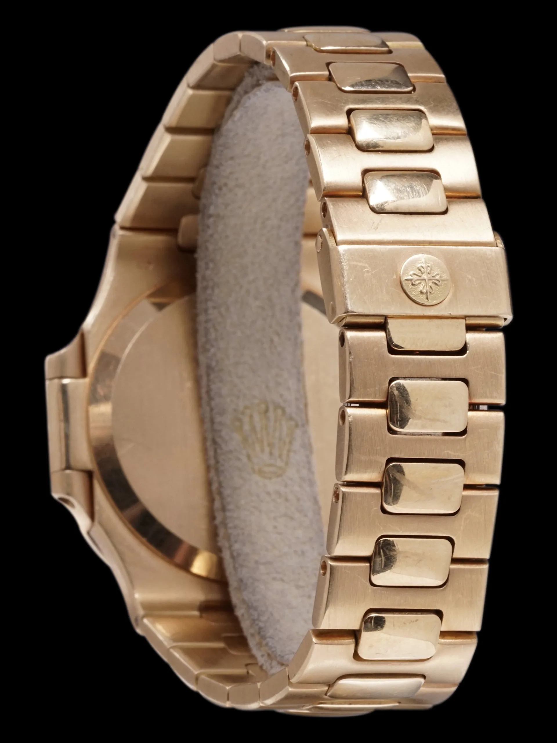 1980 Patek Philippe Nautilus "Jumbo" (Ref. 3700/1J) 18K YG W/ Extract From The Archive