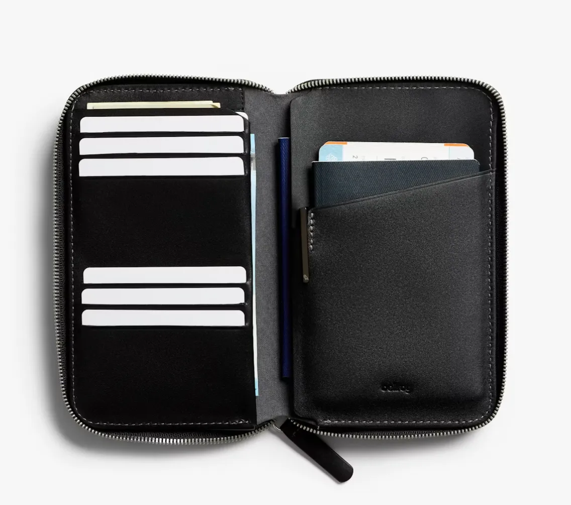 Bellroy -  Travel Folio - Black (2nd edition)