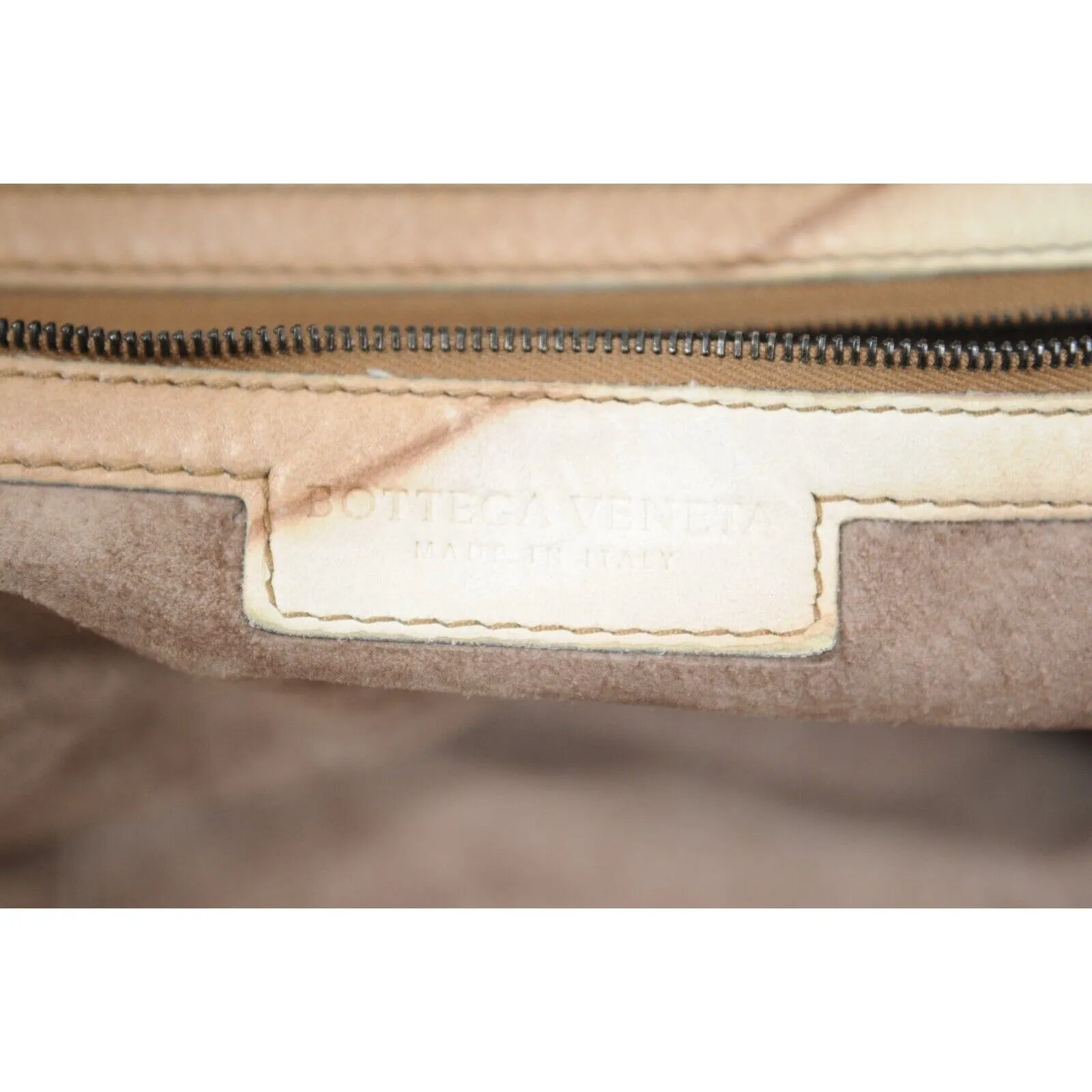 Bottega Veneta Womens Hobo Shoulder Intrecciato Light Brown Tan Leather Bag