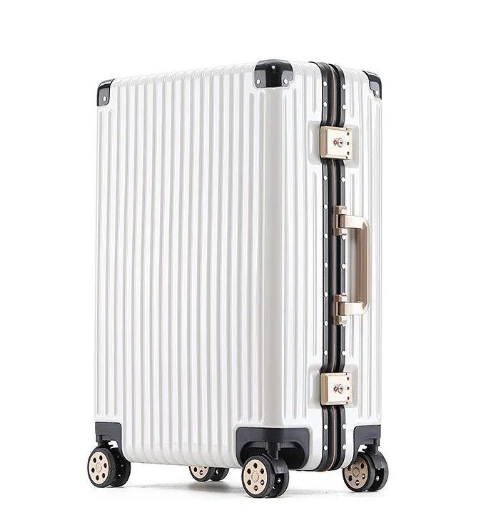 Camel Mountain® FitGear Large 26" suitcase