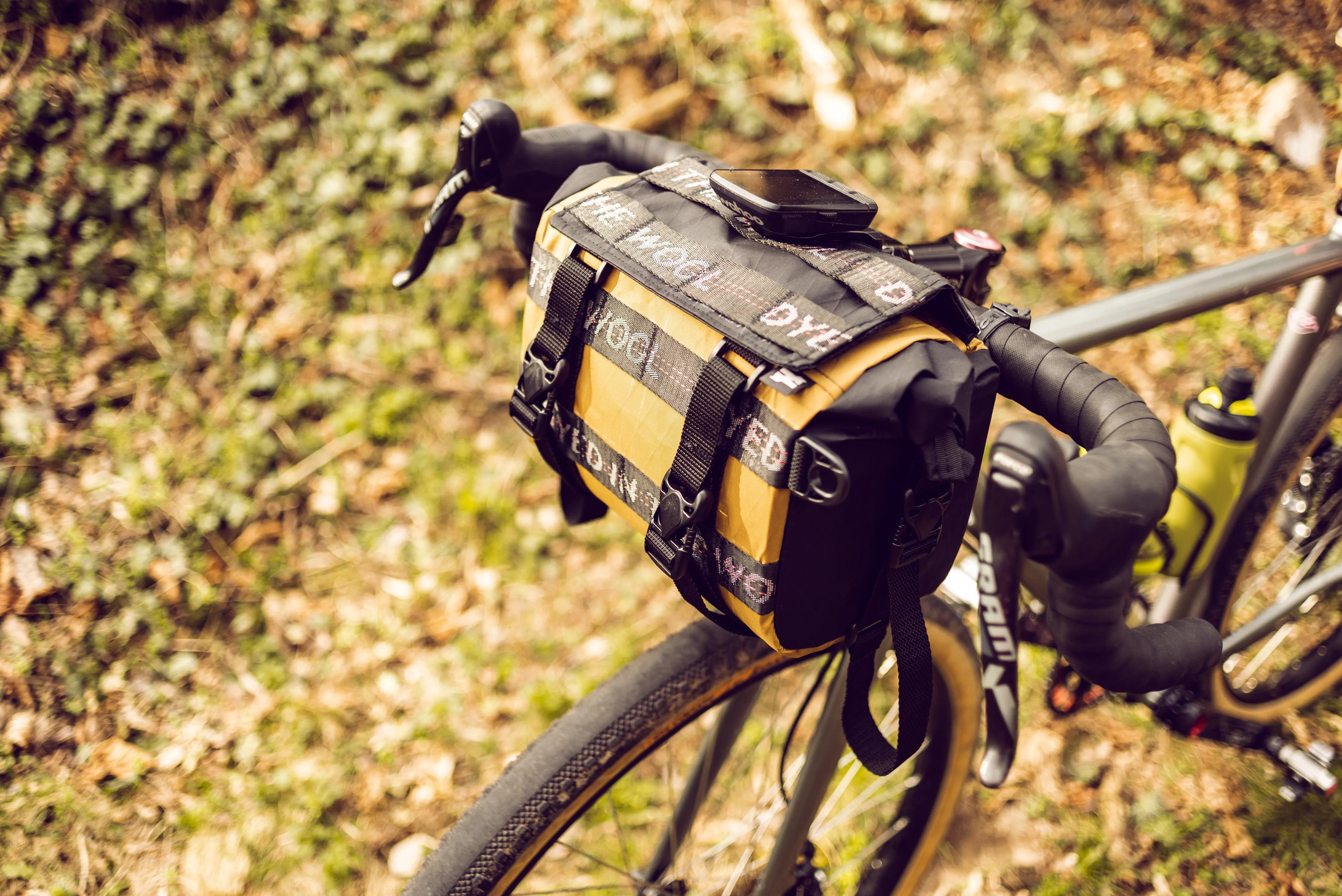 CAMERA BAG