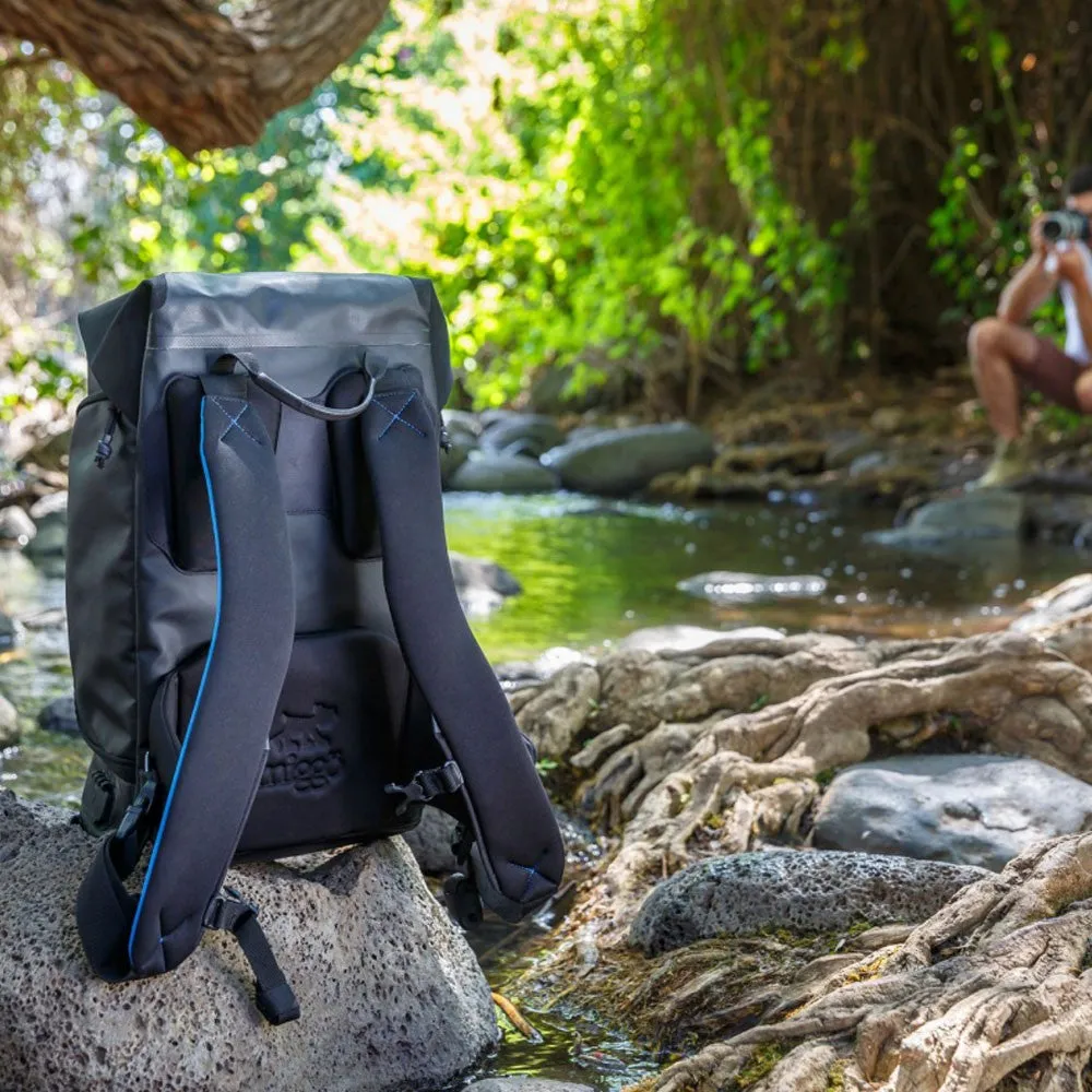 Miggo Agua Stormproof Versa Backpack for large DSLR