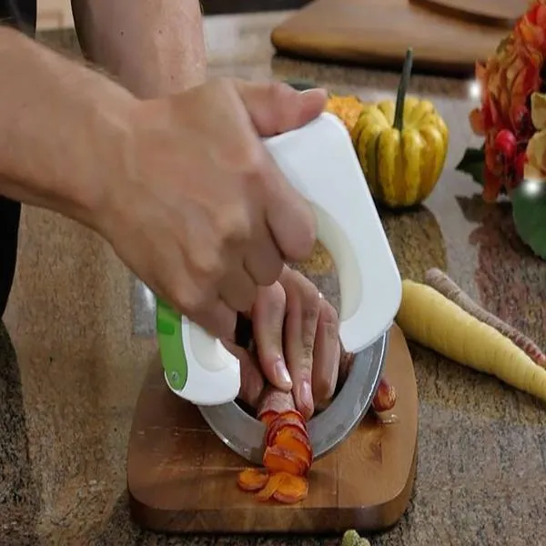 Multi-functional Circular Rolling Kitchen Knife