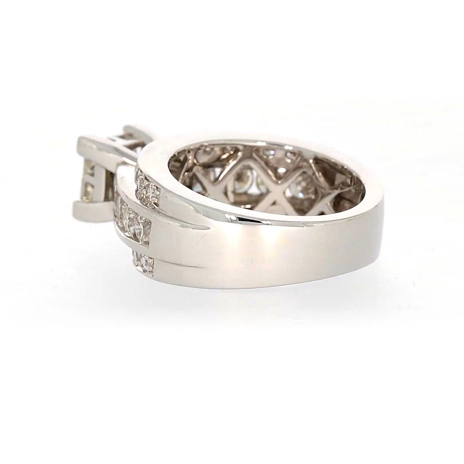 New York 14ct White Gold Round Brilliant & Princess Cut 2.65 CARAT tw of Diamonds Ring