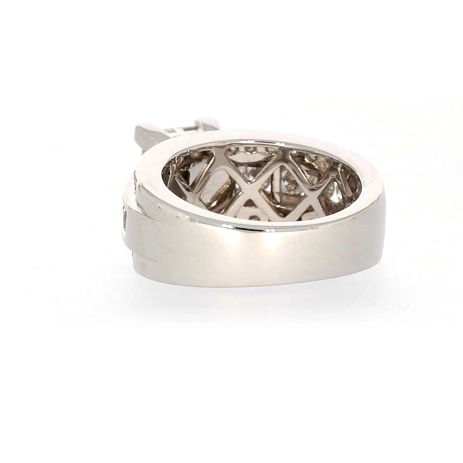 New York 14ct White Gold Round Brilliant & Princess Cut 2.65 CARAT tw of Diamonds Ring