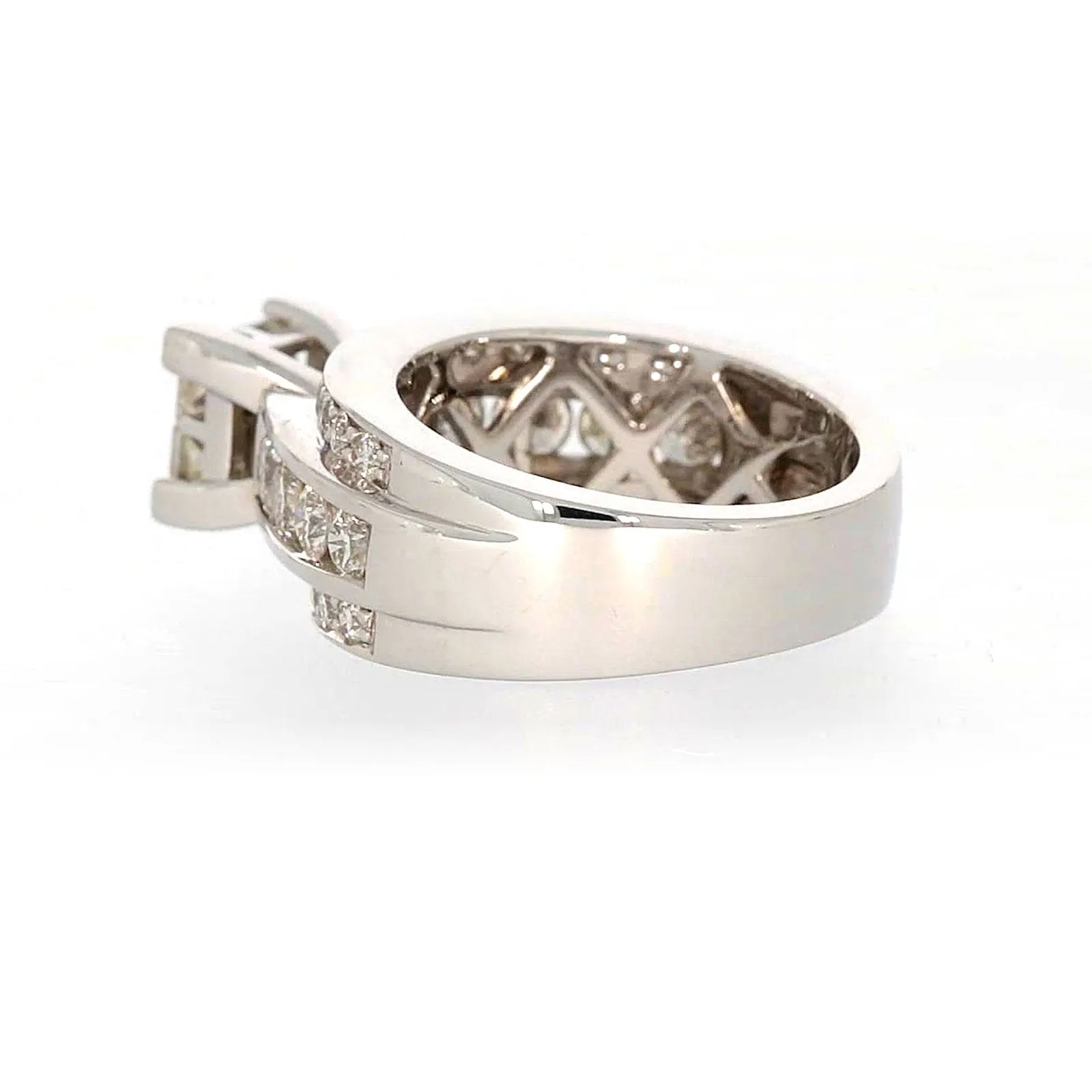 New York 14ct White Gold Round Brilliant & Princess Cut 2.65 CARAT tw of Diamonds Ring