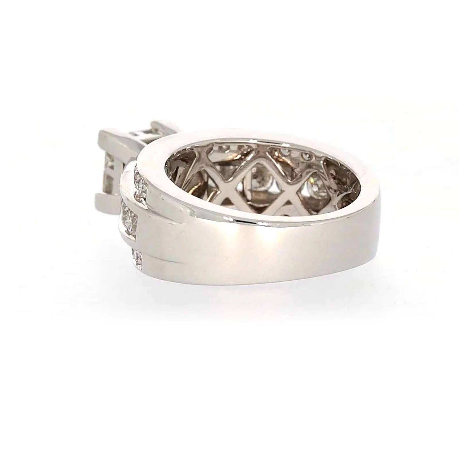New York 14ct White Gold Round Brilliant & Princess Cut 2.65 CARAT tw of Diamonds Ring