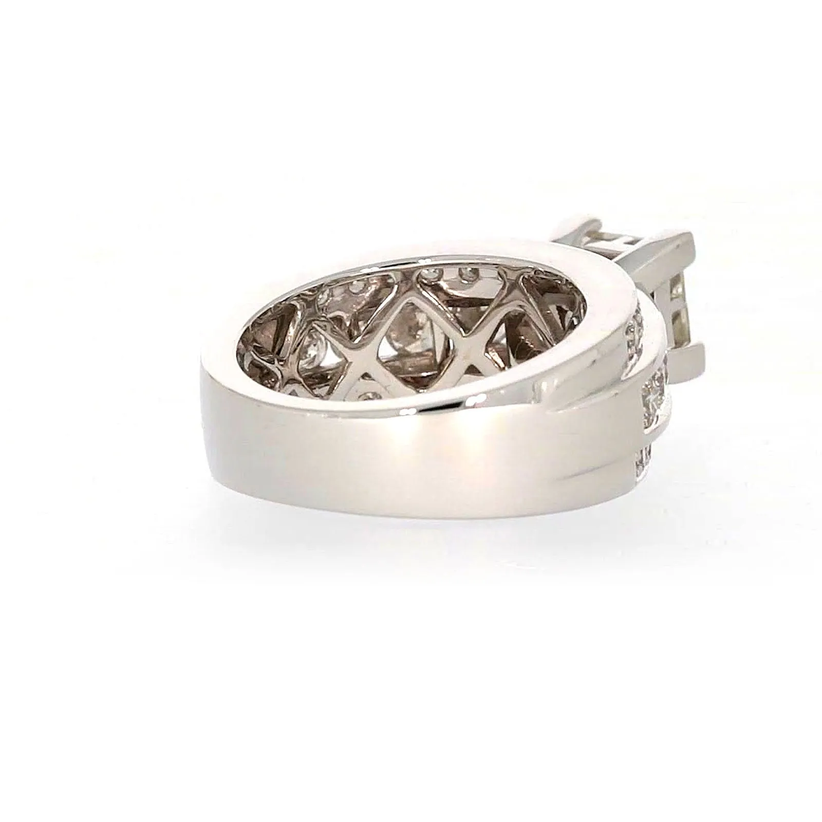 New York 14ct White Gold Round Brilliant & Princess Cut 2.65 CARAT tw of Diamonds Ring