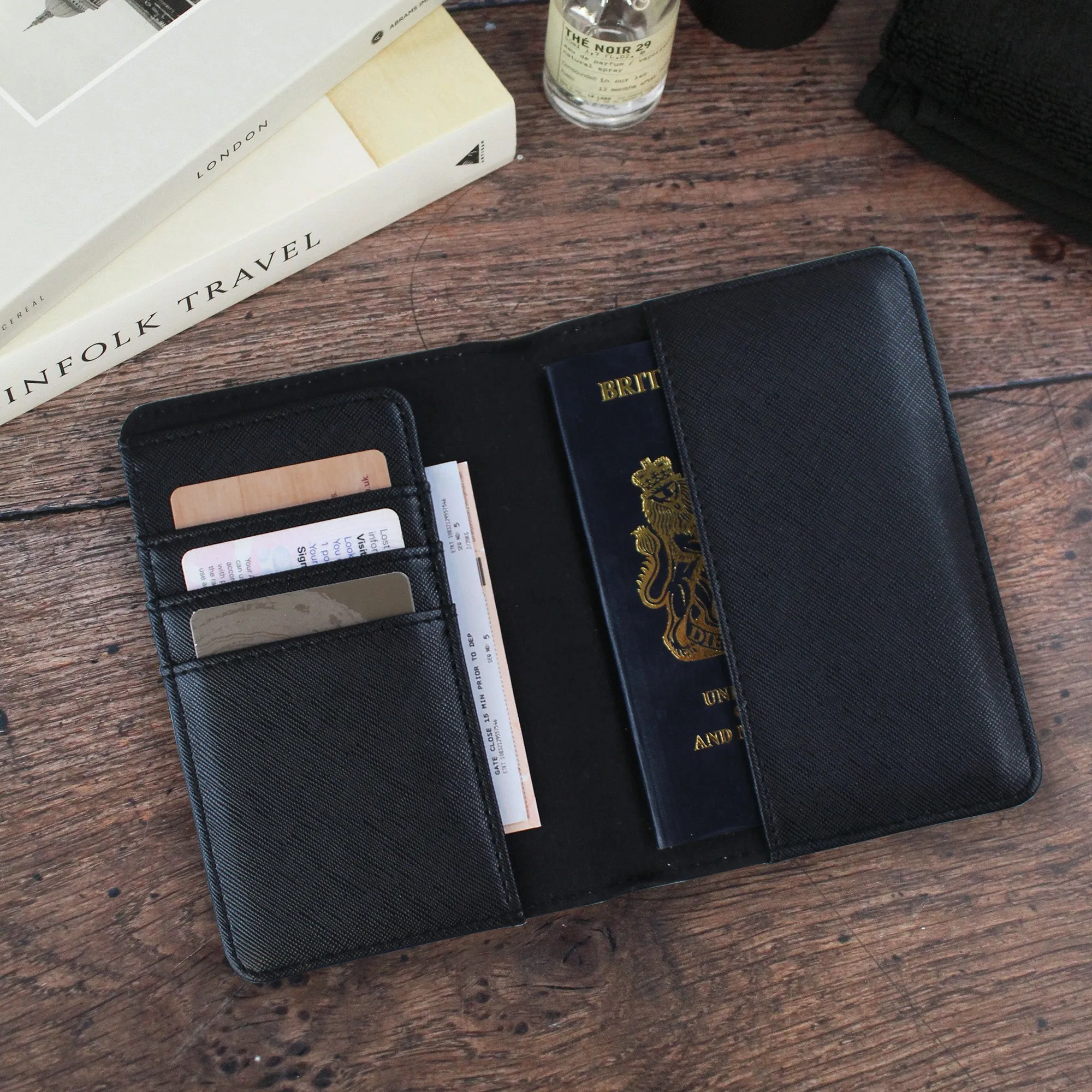Personalised Men’s Passport Holder & Luggage Tag Set