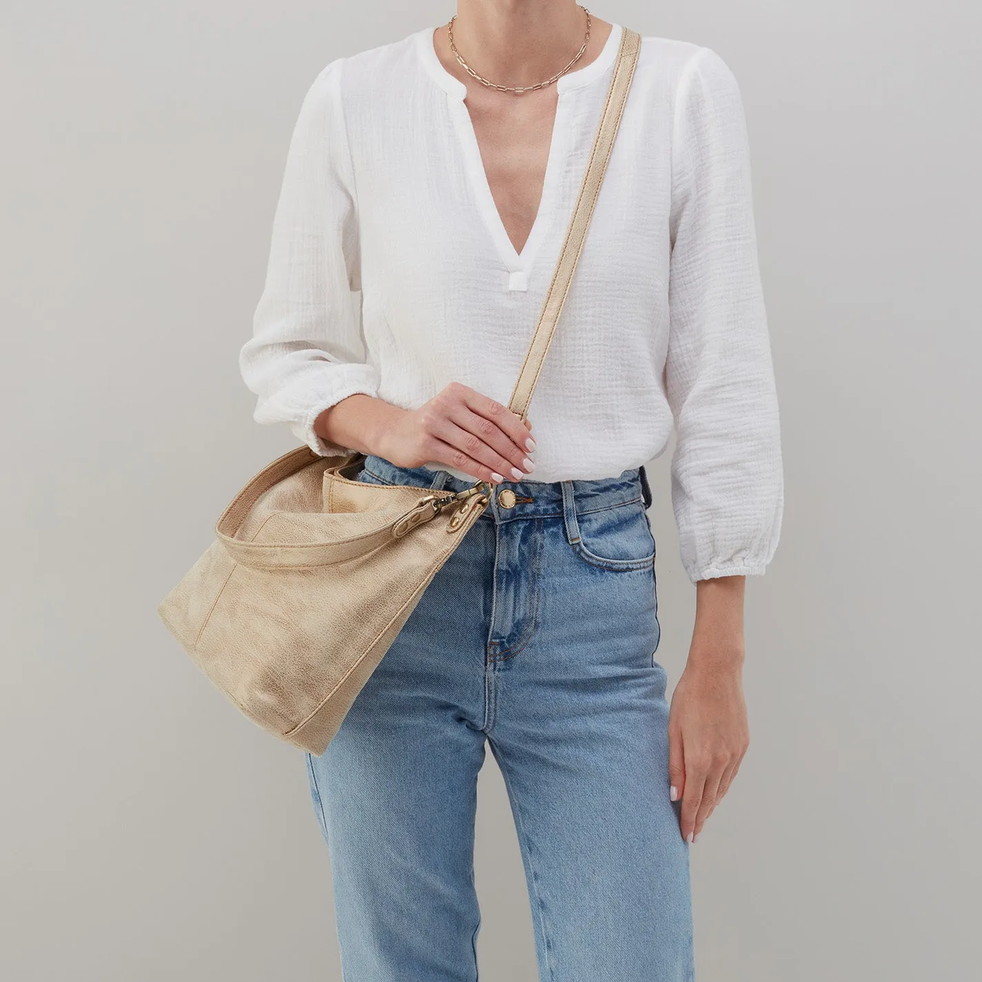 Pier Shoulder Bag in Metallic Leather - Gold Leaf