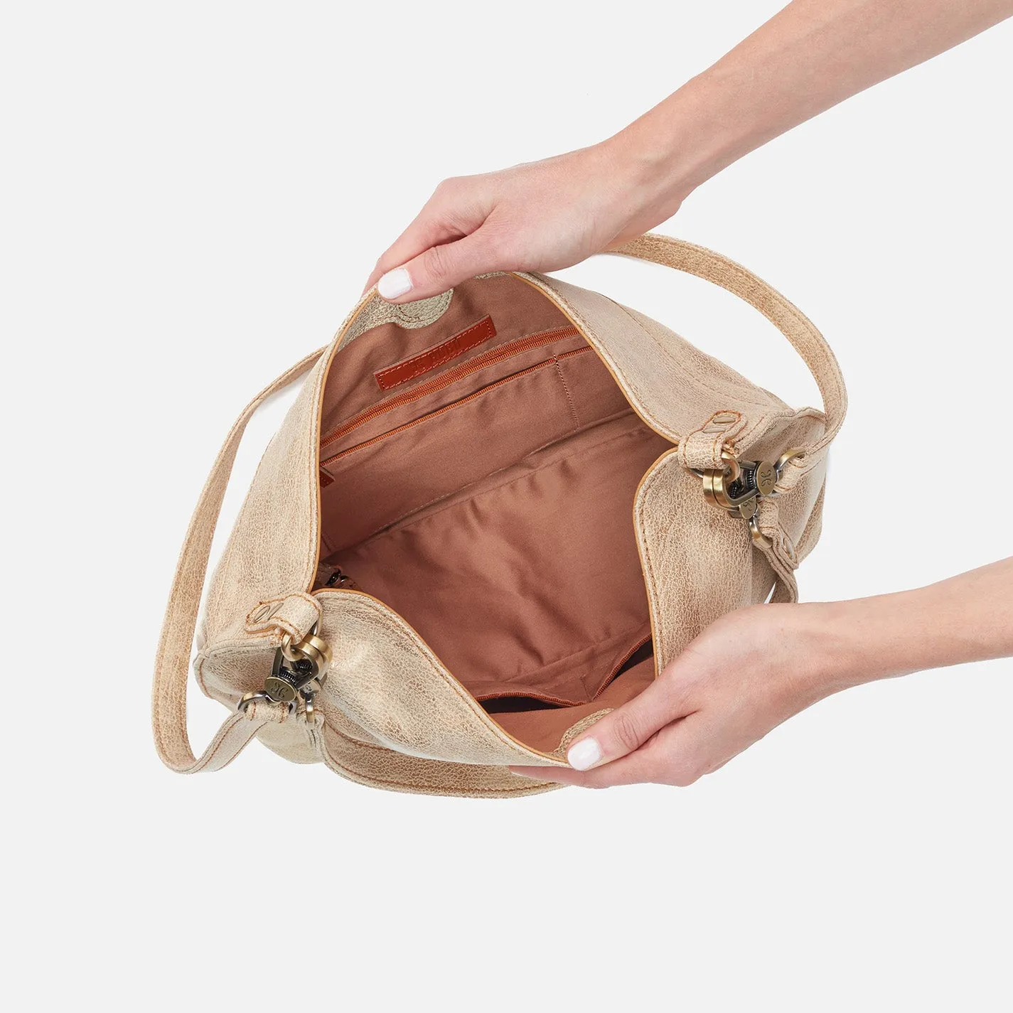Pier Shoulder Bag in Metallic Leather - Gold Leaf