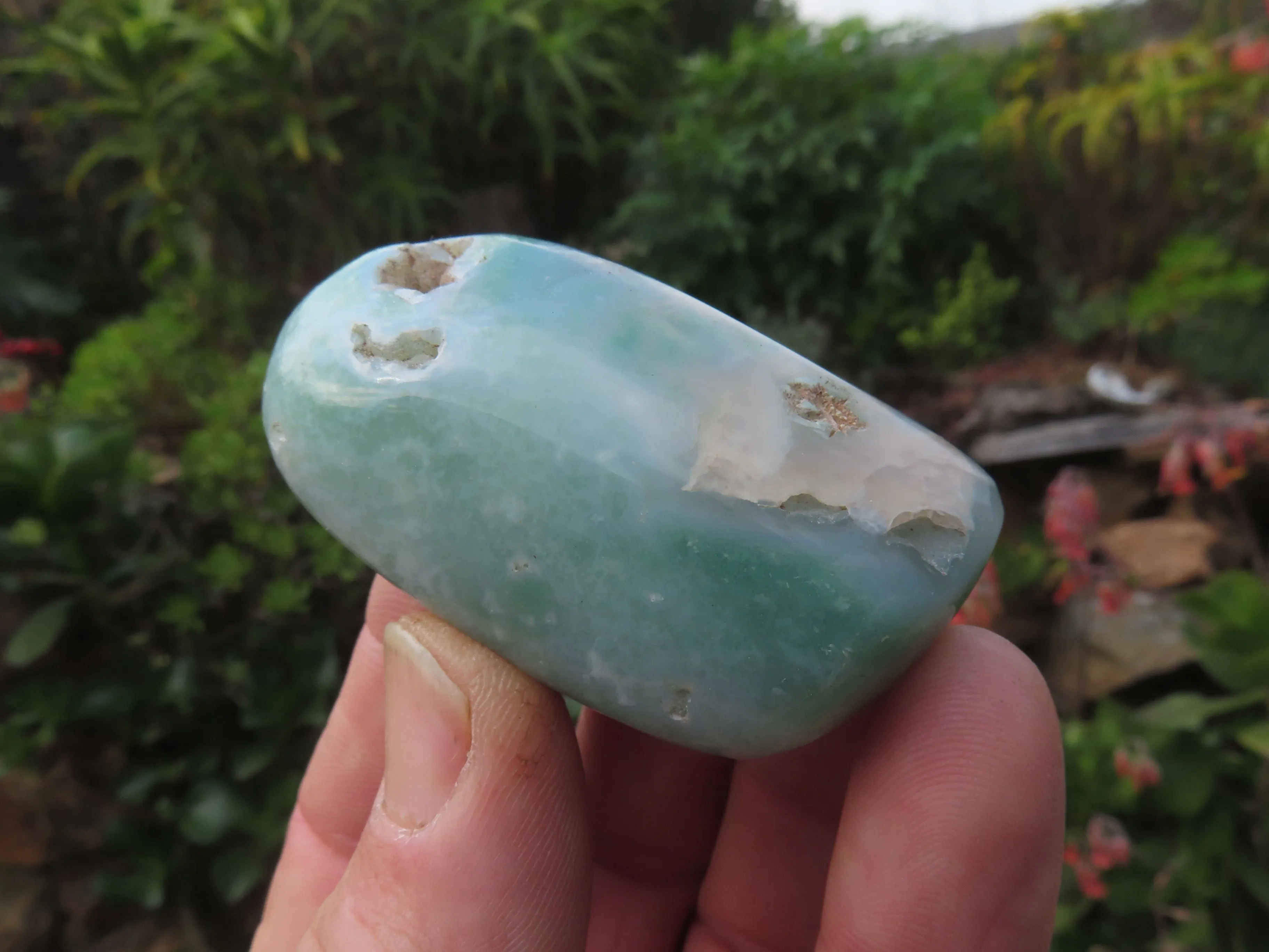 Polished Emerald Mtorolite Galet-Palm Stones - sold per kg - From Mutorashanga, Zimbabwe