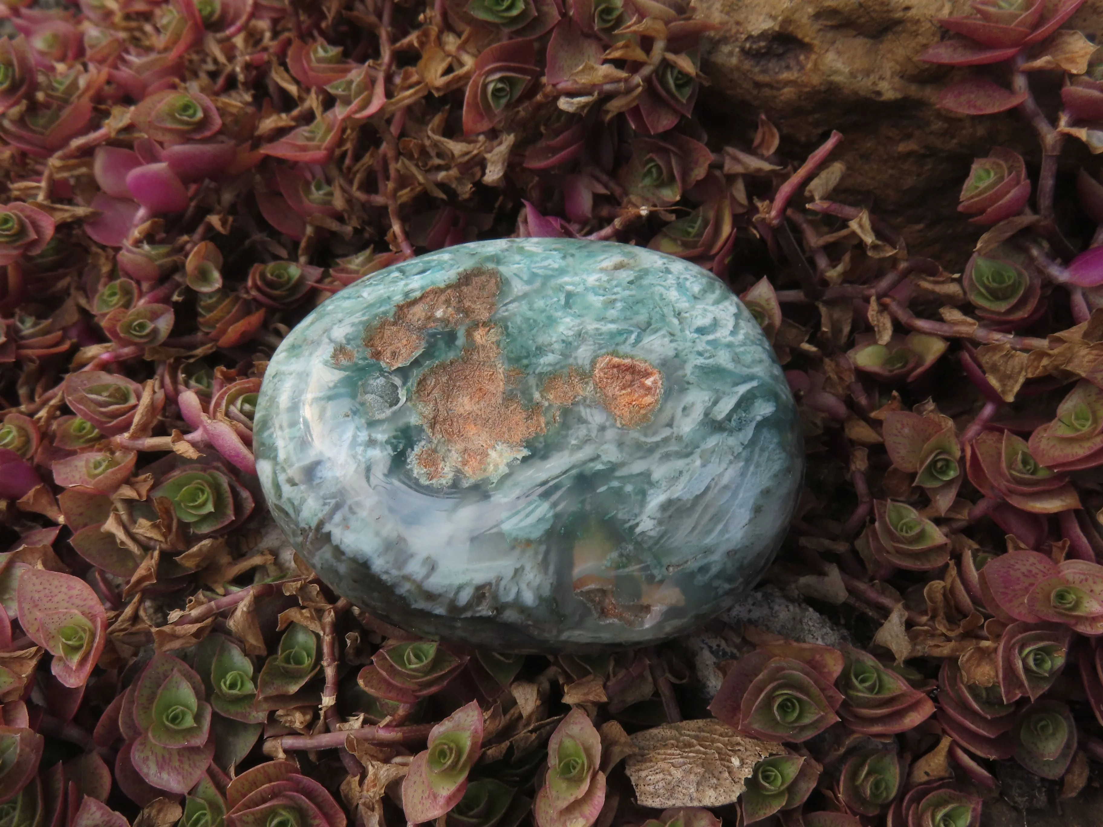 Polished Emerald Mtorolite Galet-Palm Stones - sold per kg - From Mutorashanga, Zimbabwe