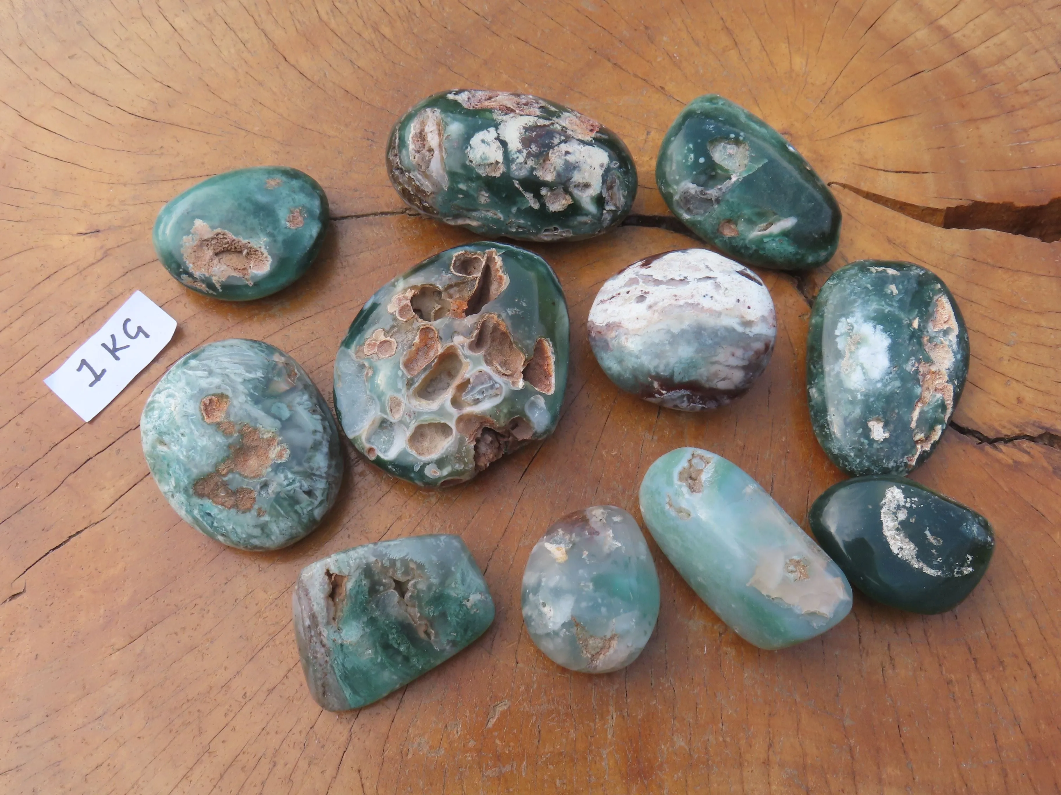 Polished Emerald Mtorolite Galet-Palm Stones - sold per kg - From Mutorashanga, Zimbabwe