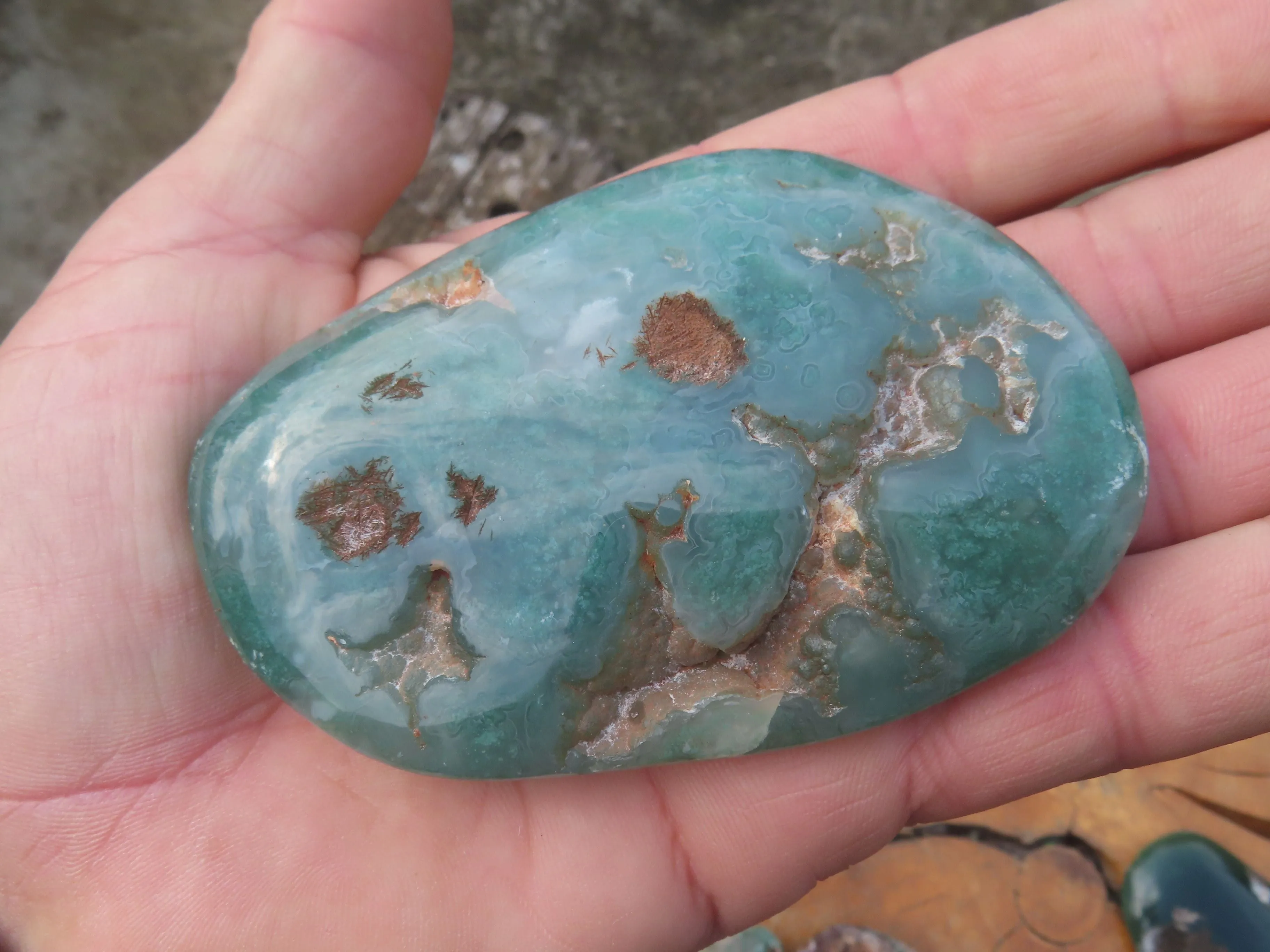 Polished Emerald Mtorolite Galet-Palm Stones - sold per kg - From Mutorashanga, Zimbabwe