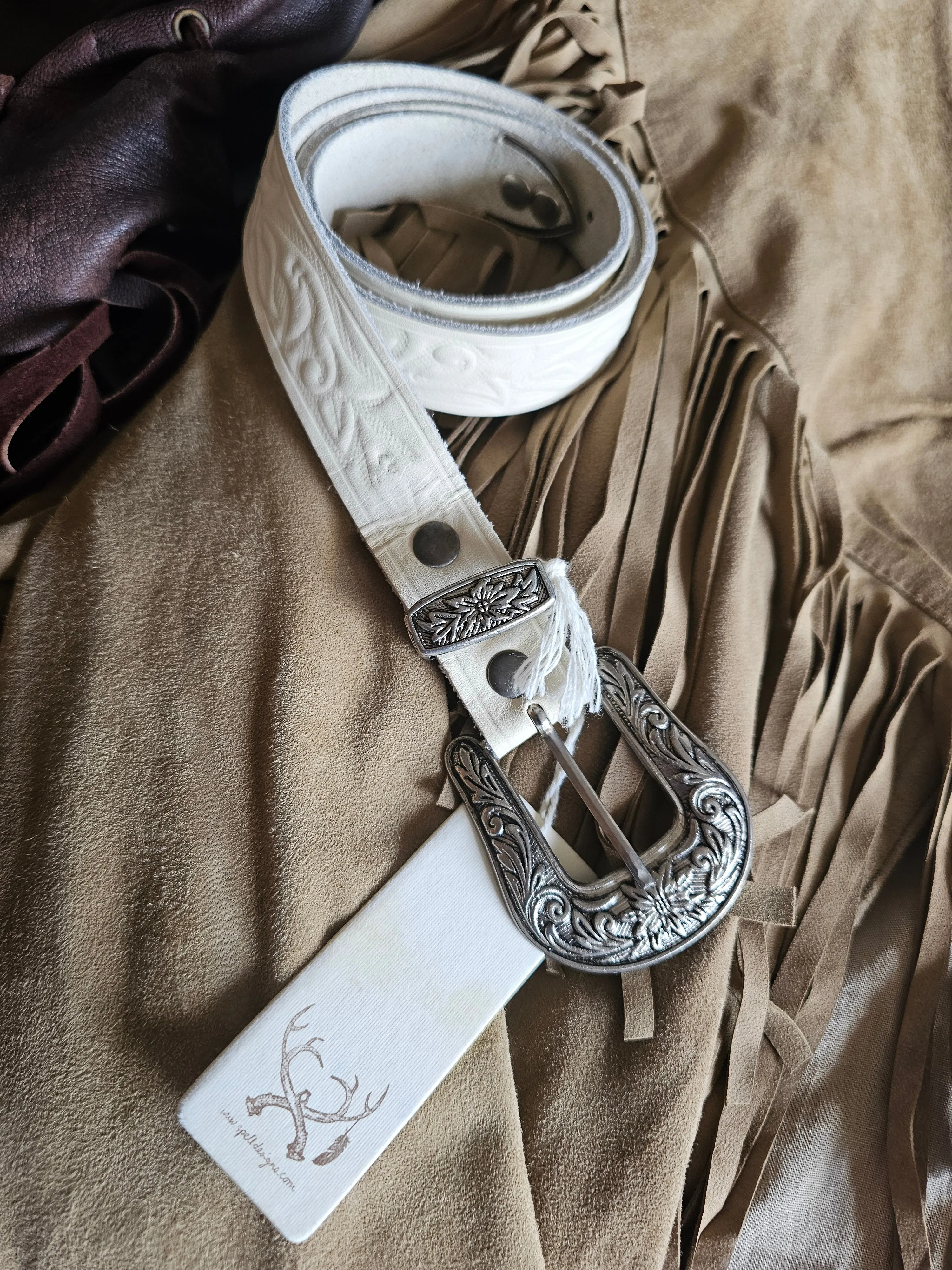 RARE VINTAGE SPELL CACTUS ROSE BELT IN WHITE LEATHER NEW WITH TAGS!