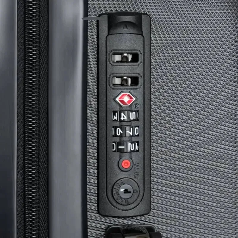 Snake Suitcase: Durable 360° Swivel Wheels & Built-In Lock for Stylish Travel