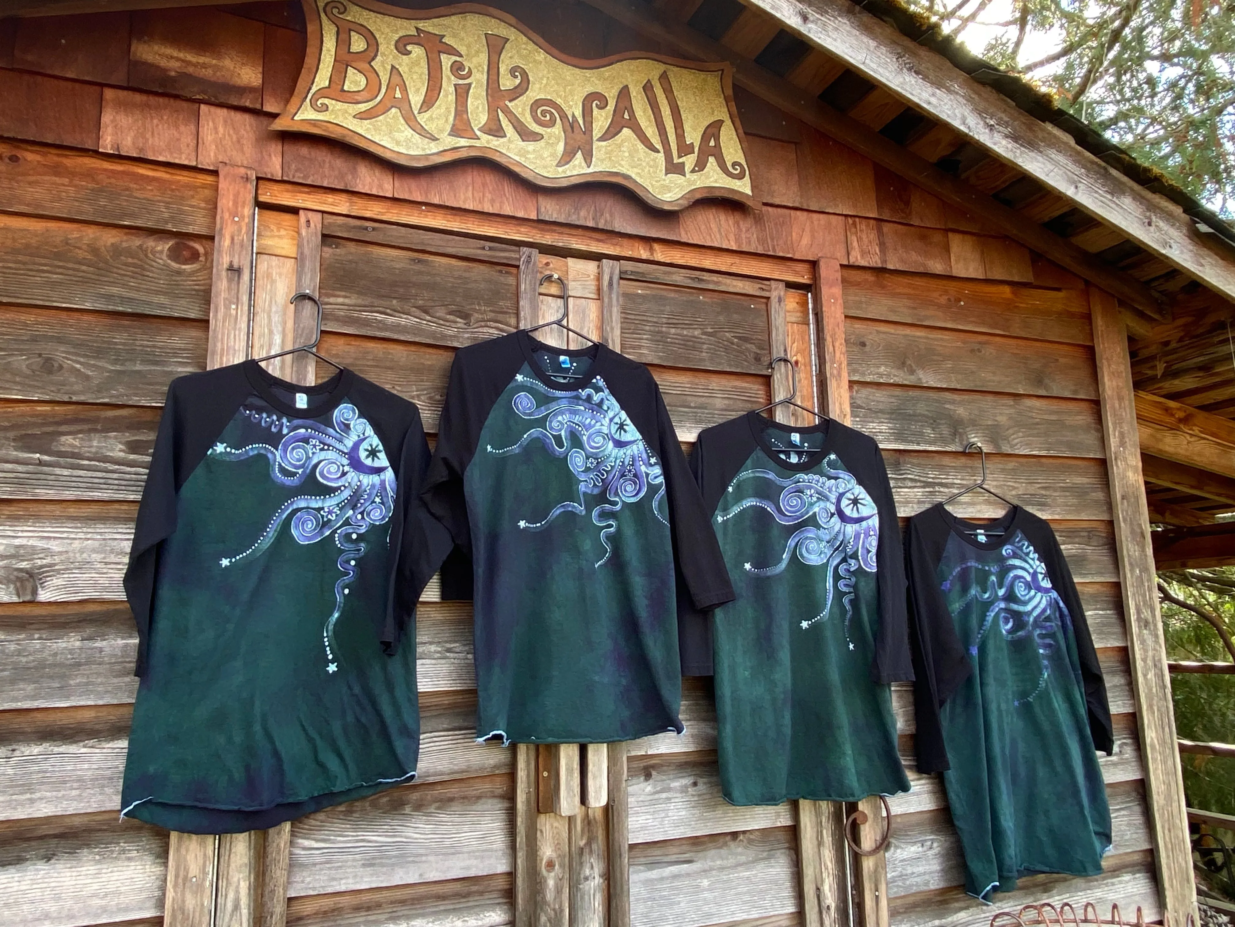 Teal Moonbeams Black Raglan 3/4 Sleeve Batik Top